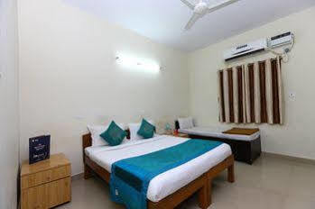Capital O 10546 Parkway Inn Chennai Esterno foto